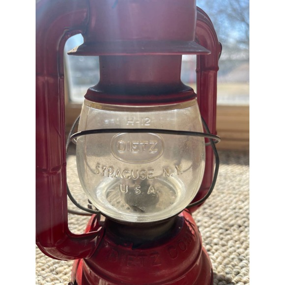 Vintage Dietz‎ Comet H-12 Red Battery-operated Railroad Lantern Untested Patina - Picture 8 of 12